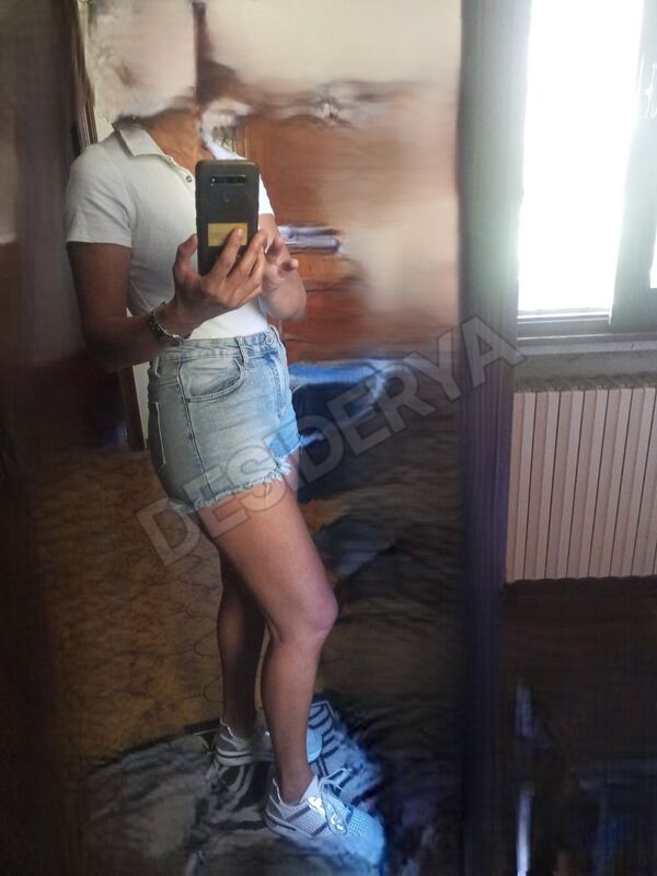 manumiky4954285
