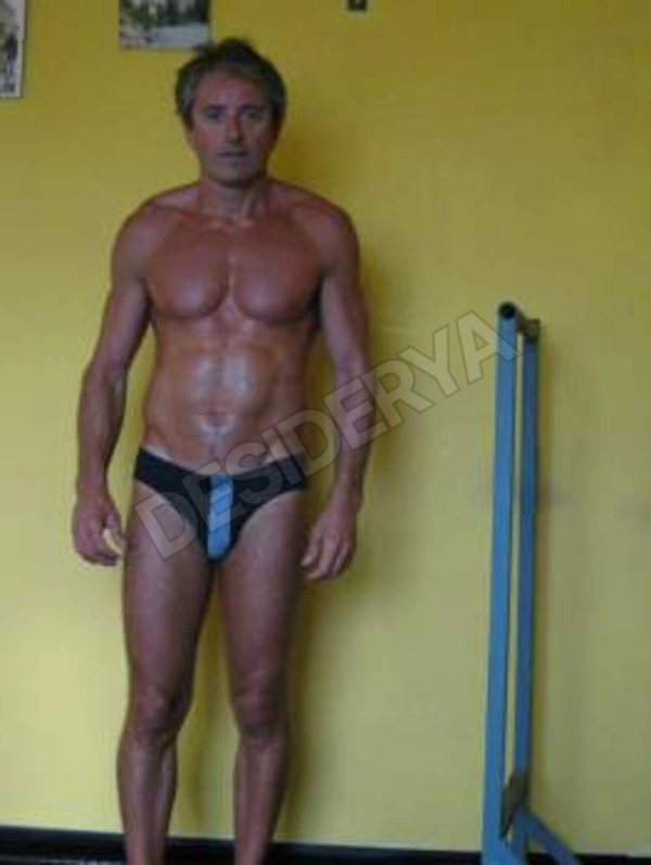 bluprofondoviareggio5556097