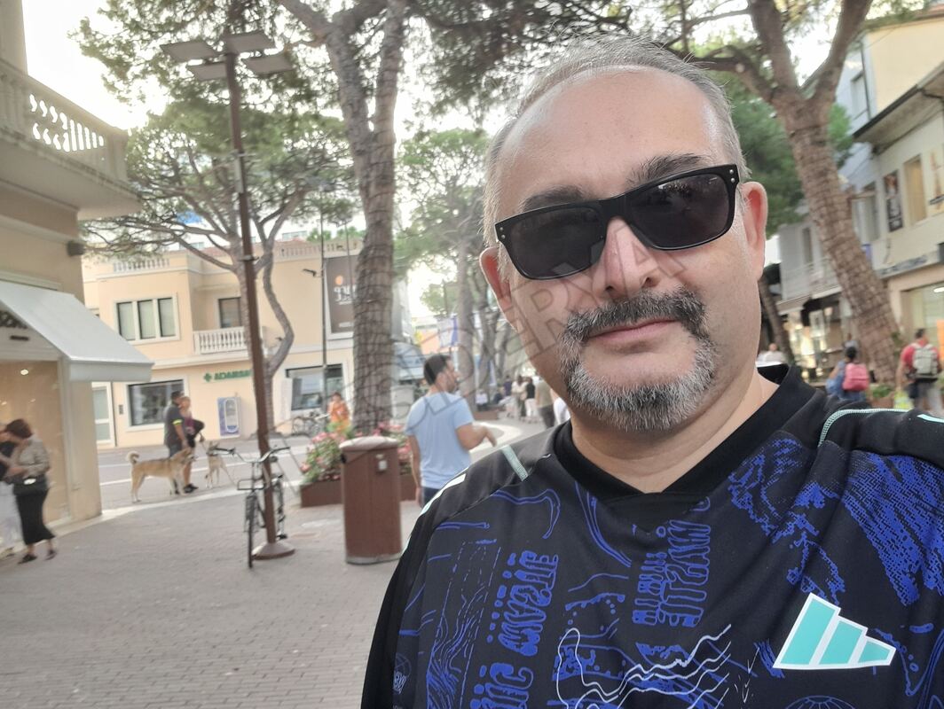 Gio19734963255