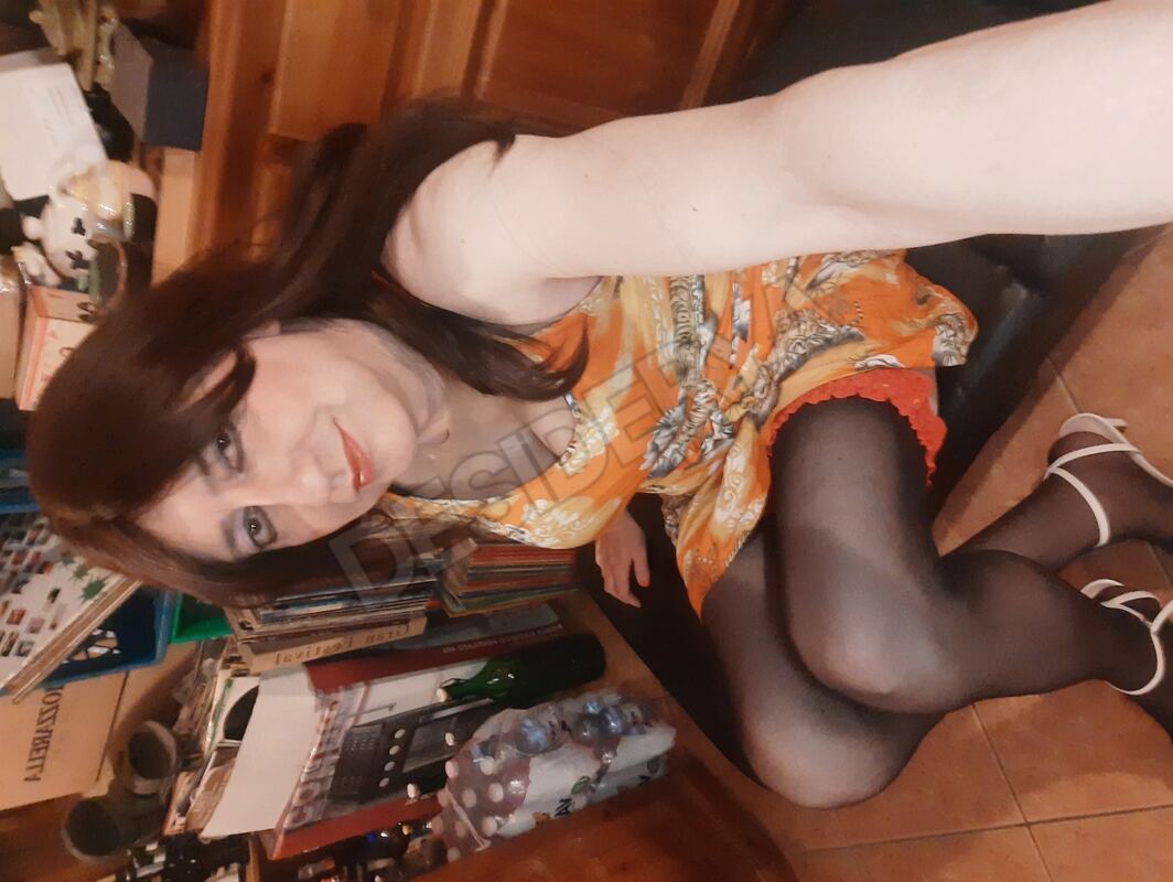LadyCatia5046518