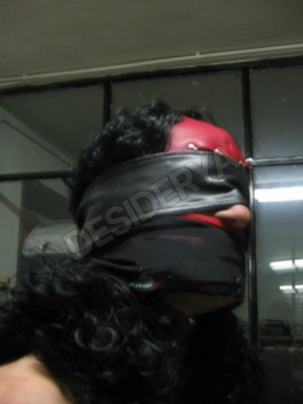 Nadine1Leather5322283