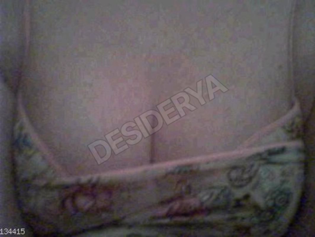lauratrav245361568