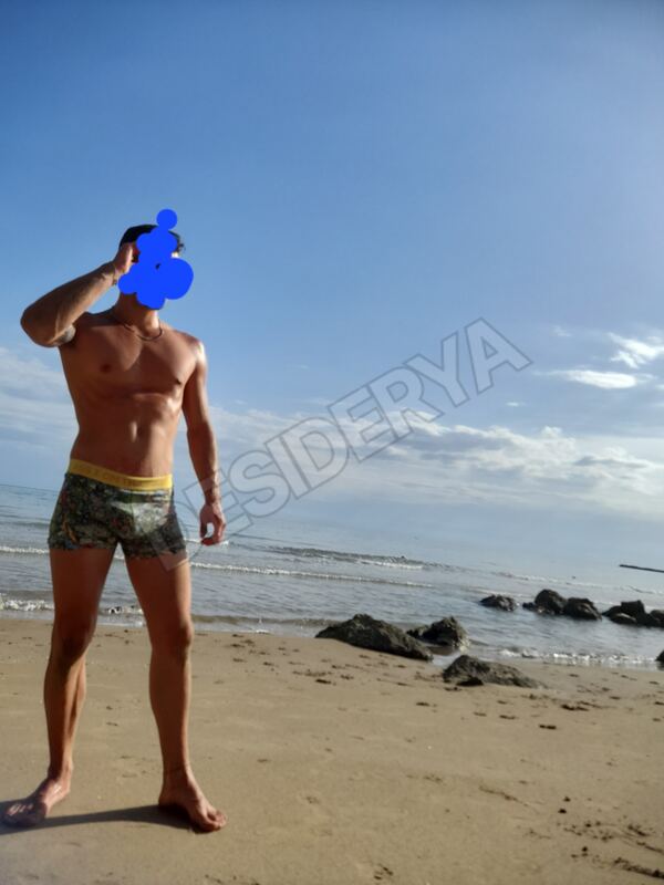 Cuckold025056848