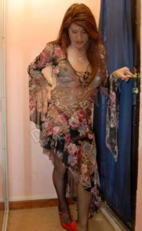 padrone1con1schiava1transex5516130