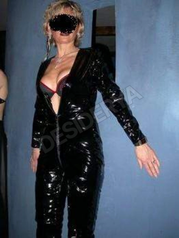 BlackAndBlond5511618