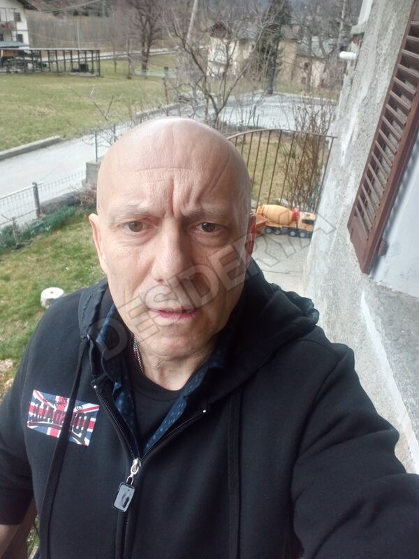 Maurizio19675895640