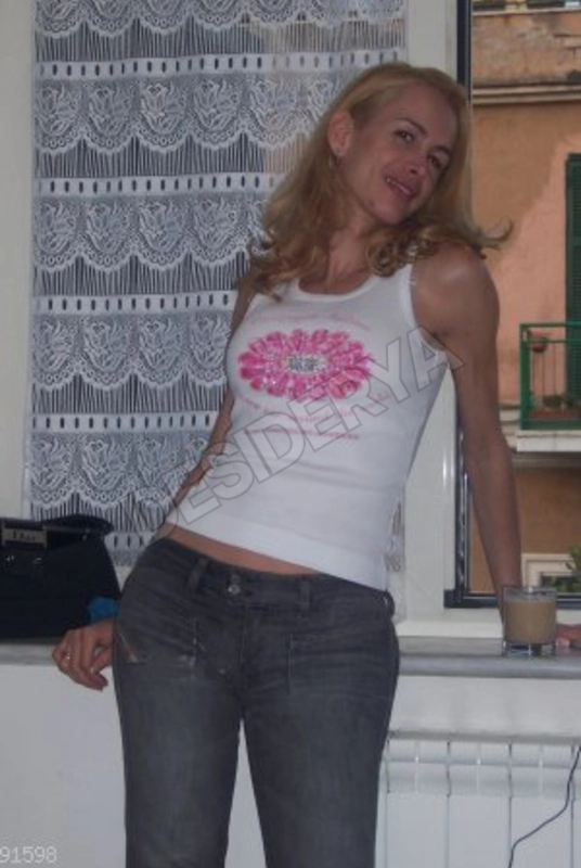 lina1transex1mi5330863